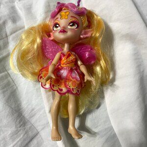 Magic Mixies Pixlings Flitta The Butterfly Fashion Doll Articulated Arm No Shoes